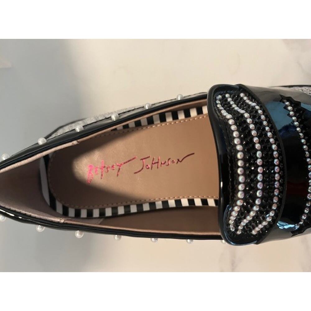 Betsey Johnson's Darian Black and White Gingham Plaid Loafers, Size 6.5, NWOT - Picture 4 of 13
